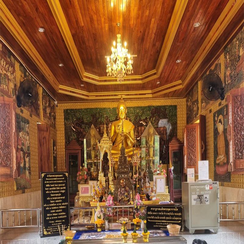 ในอุโบสถ วัดป่าดงหนองตาลอุดรธานี