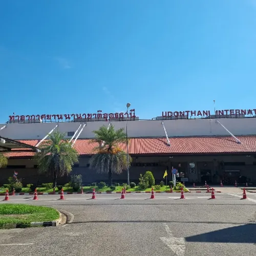 รถเช่าอุดรธานี ราคาถูก ส่งสนามบิน